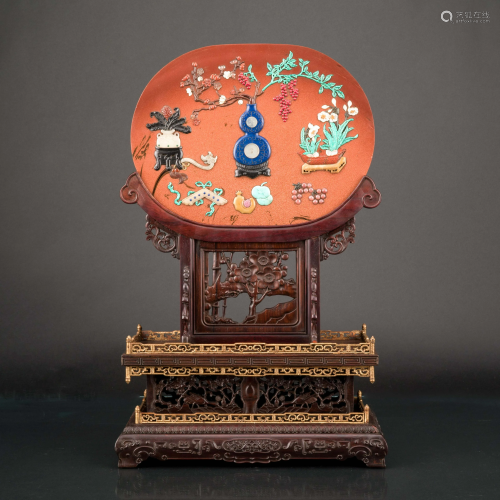CHINESE MOONSTONE TABLE SCREEN