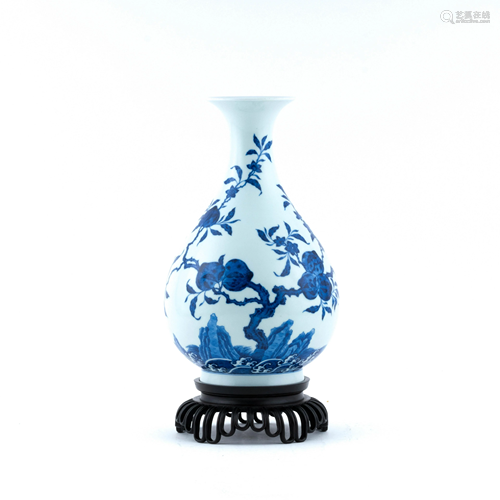 QING BLUE & WHITE POMEGRANATE PEAR VASE ON STAND