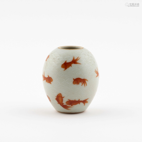 QING RED FISHES MOTIF PORCELAIN WATER POT