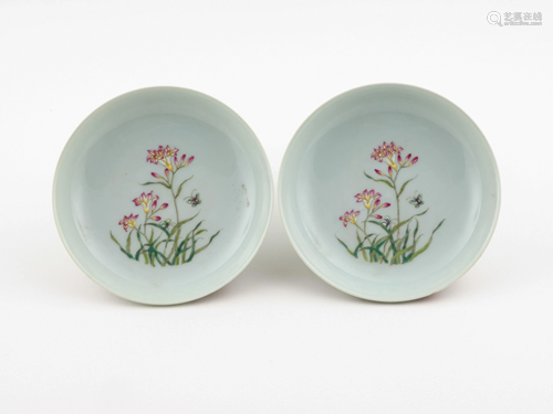 PR. FAMILLE ROSE LILY BLOOMS PLATES