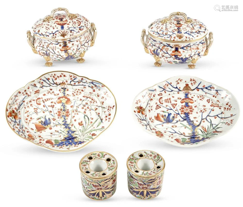 Pair of Derby Porcelain 'Japan' Pattern Sauce Tureens,