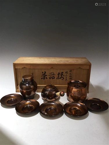 A SET OF JAPANESE BRONZE TEA WARES