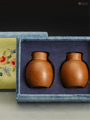 PAIR OF YIXING CLAY TEA-LEAF CANS