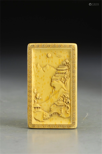 AN INSCRIBED LANDSCAPE-AND-FIGURE PENDANT