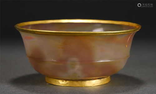 A CHINESE GOLD MOUNTED AGATE BOWL