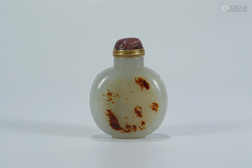 A White and Russet Jade Snuff Bottle