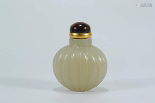 A Russet Jade Snuff Bottle