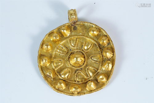 A Yellow Gold Pendant