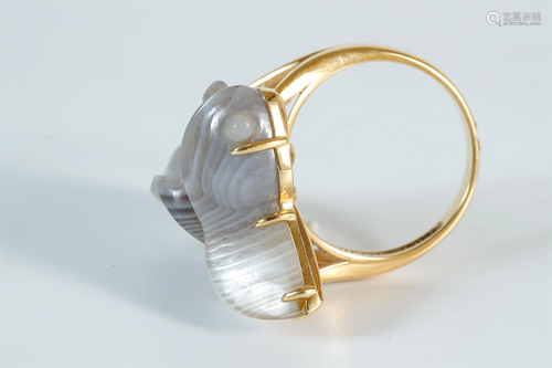 An Agate 'Double-fishes' Ring