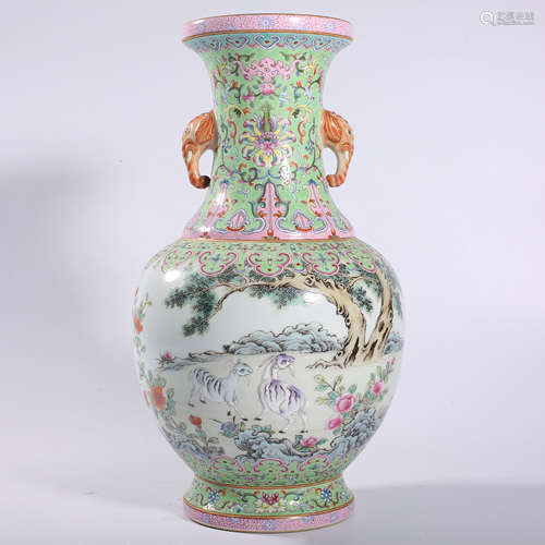 Qing-Jiaqing famille rose double ear bottle