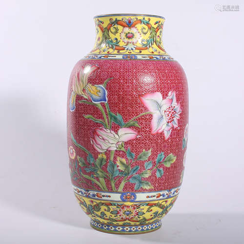 Qing-Qianlong famille rose vase