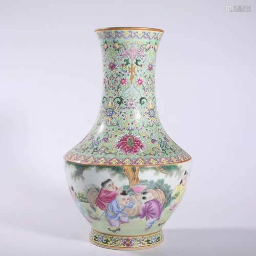 Qing-Qianlong famille rose vase