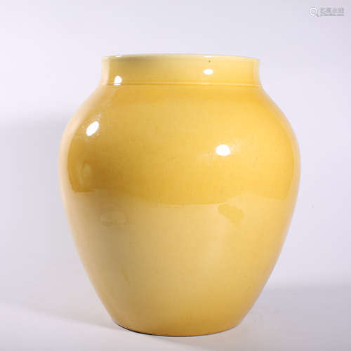 Qing-Guangxu Yellow Glazed Jar