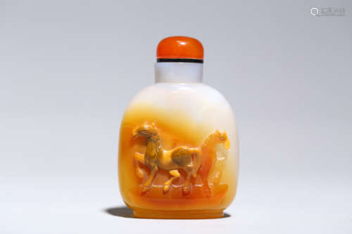 Agate Horse Snuff Bottle