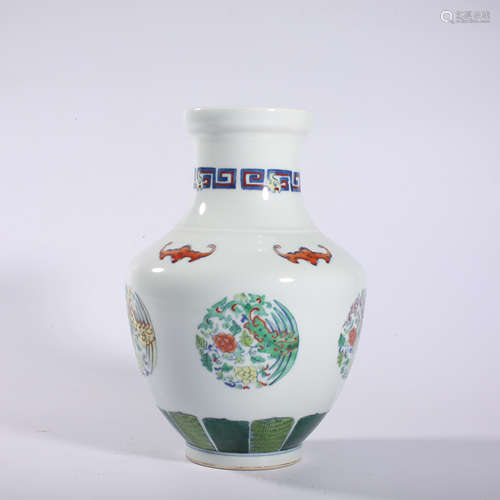 Qing Dynasty-Qianlong bucket color vase