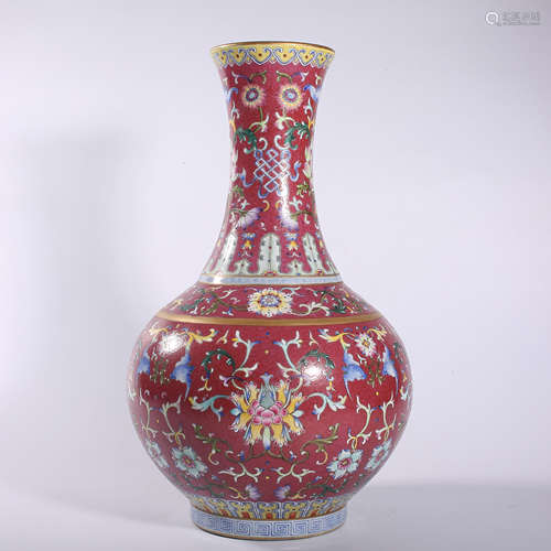 Qing Dynasty-Qianlong famille rose vase