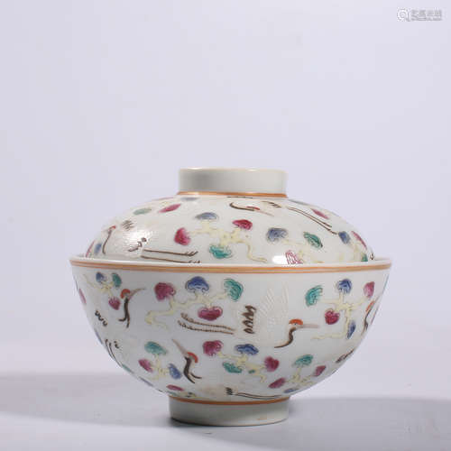 Qing-Guangxu famille rose cover bowl