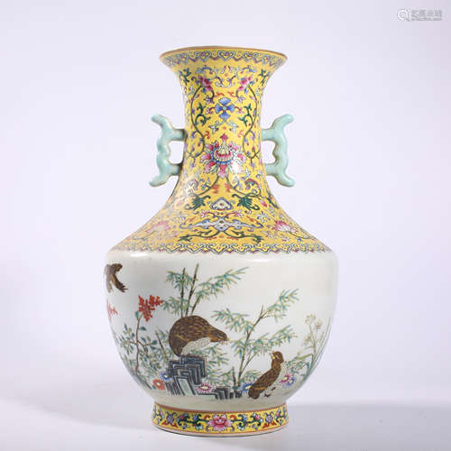 Qing-Qianlong famille rose vase