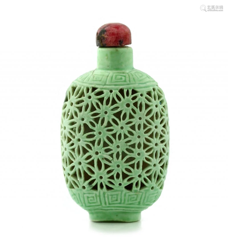 An Enameled Porcelain Snuff Bottle