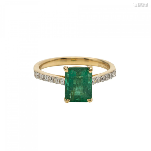 18kt Emerald and Diamond Ring