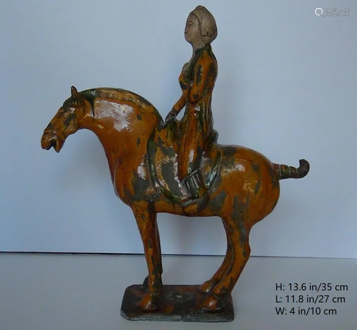 CHINESE ANTIQUE TANG TRI COLOR LADY RIDE ON HORSE