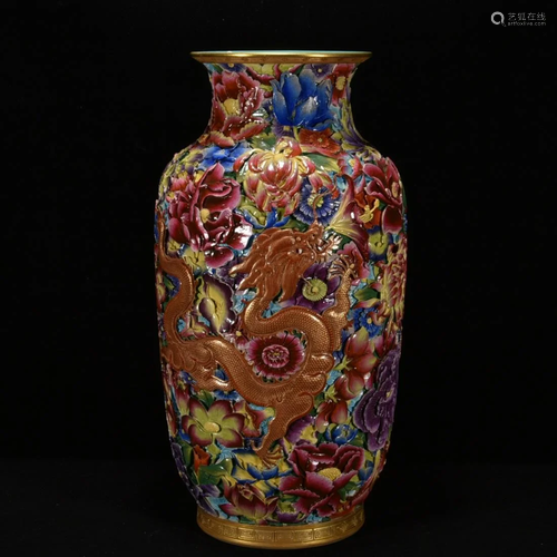 Qianlong enamel multi-flower gilt gilt carved