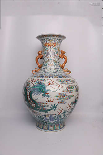 chinese doucai porcelain 