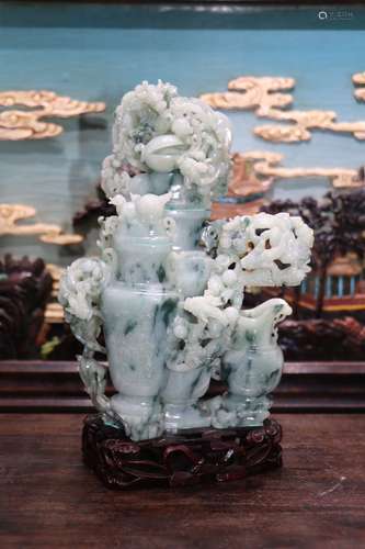 chinese jadeite vase