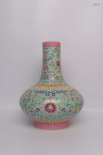 chinese famille rose porcelain vase