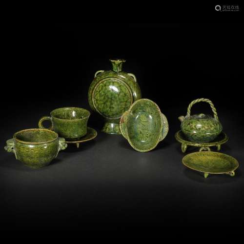 A Set of Green Glazed Kiln from Tang