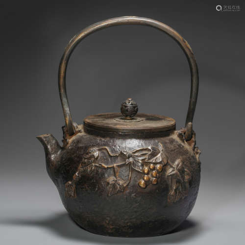 Iron TeaPot from Ancient China