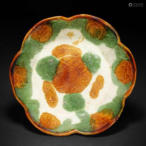 Tri-colored Flower Plate from Liao