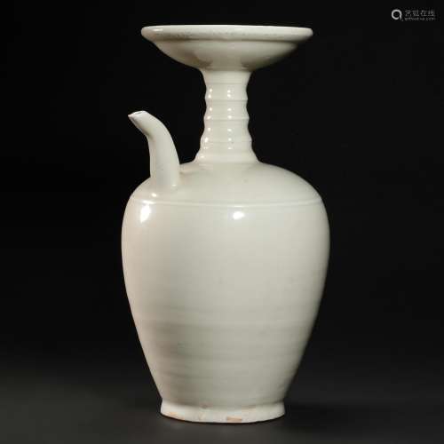 Ding Kiln Holding Vase from Song