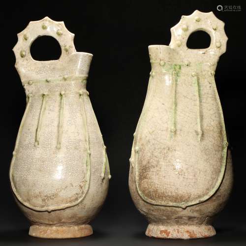 White Glazed Vase with Chicken Head from liao