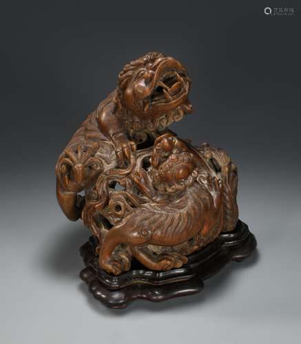 Wood Carved Lion Statue from Qing