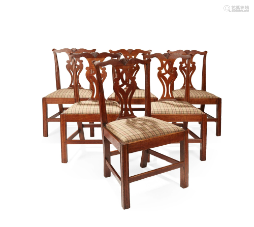 A SET OF SIX DINING CHAIRS BY WHEELER OF ARNCROACH