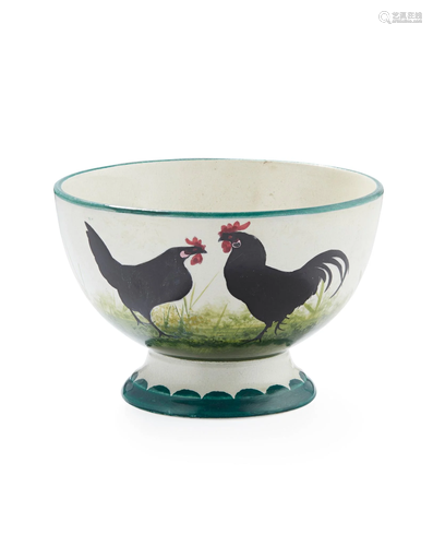 A WEMYSS WARE BOWL 'BLACK COCKEREL & HENS' PATTERN,