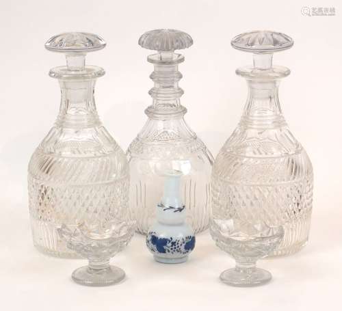 A collection of glassware, 20th century, to include a pair o...