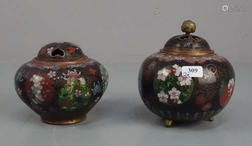 PAIR OF CLOISONNÉ BOXES / POTPOURRI - VASES