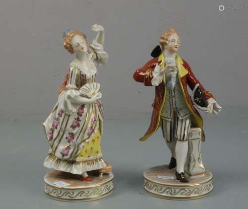 PORCELAIN PAIR: NOBLEMAN AND NOBLEWOMAN