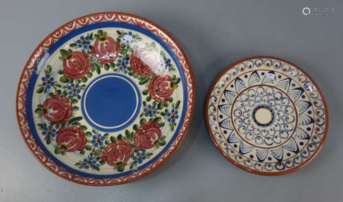 PAIR OF BOWLS