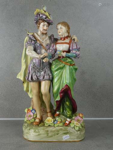 PORCELAIN FIGURE GROUP: GALLANT COUPLE