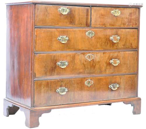 18TH CENTURY GEORGE II WALNUT CHEST OF DRAWERS