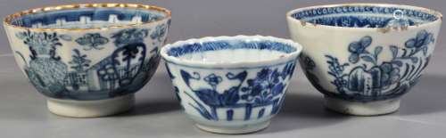 COLLECTION OF 18TH CENTURY CHINESE TEA BOWLS