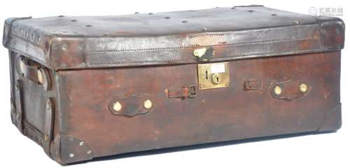 19TH CENTURY VICTORIAN LEATHER TRAVEL TRUNK / SUITCASE