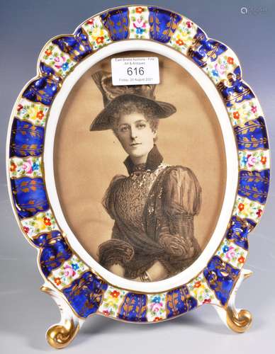 EARLY 20TH CENTURY PORCELAIN HAND PAINTED PHOTO FRAME