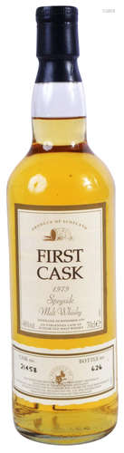 SINGLE BOTTLE OF FIRST CASK 25 YEAR AGED SINGLE MALT WHISKY