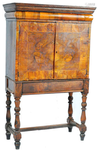 18TH CENTURY QUEEN ANNE WALNUT CABINET ON STAND