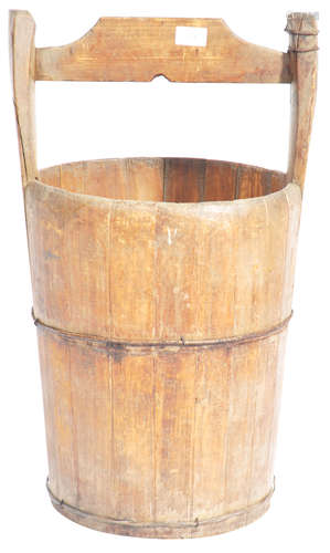 LARGE CHINESE QING DYNASTY PROVINCIAL WELL BUCKET