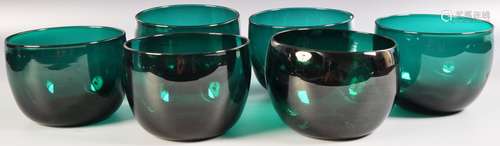 SET OF SIX 19TH CENTURY GEORGE III BRISTOL GREEN FINGER BOWL...